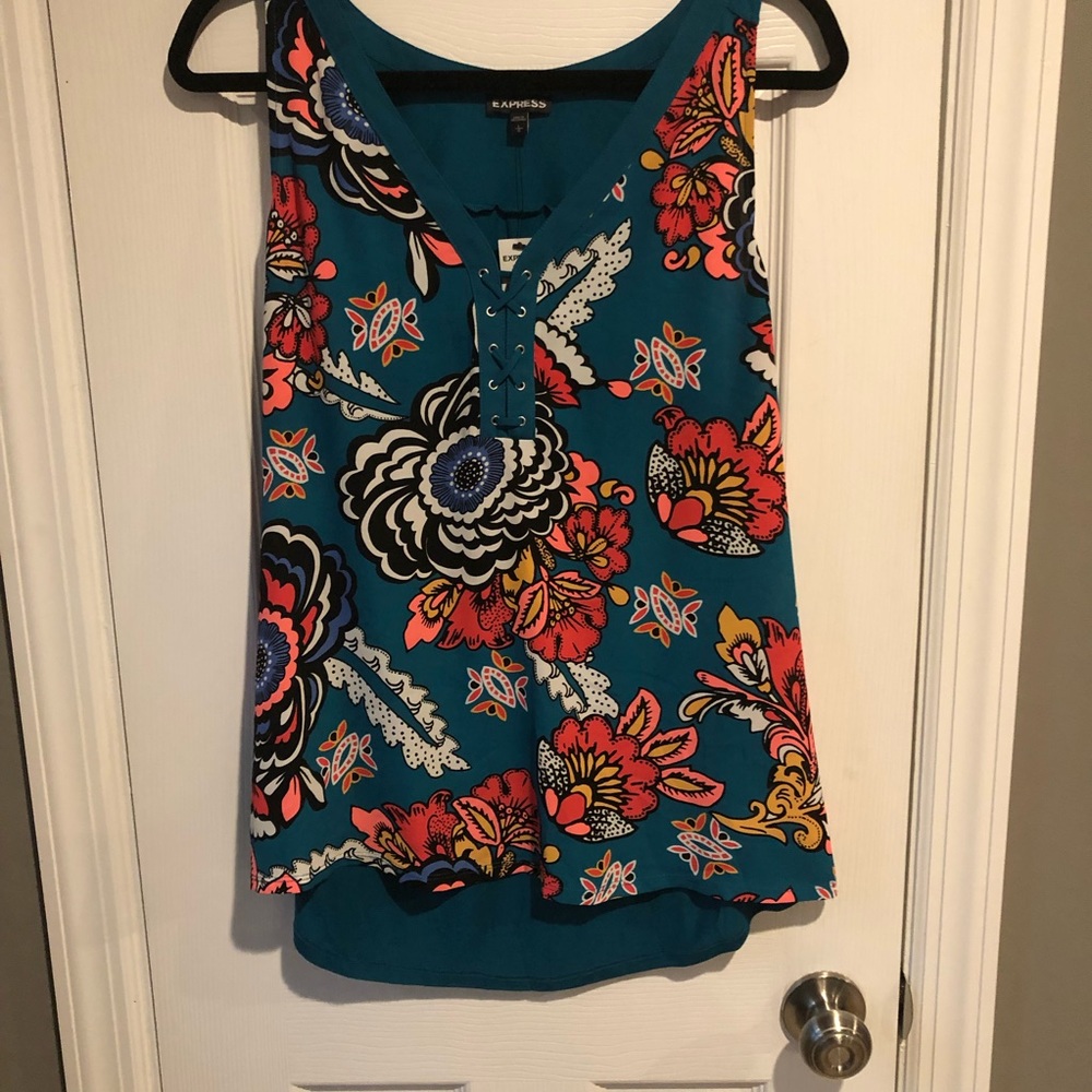 Express sleeveless shirt